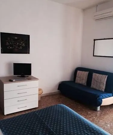 فندق مبيت وإفطار Sirentum